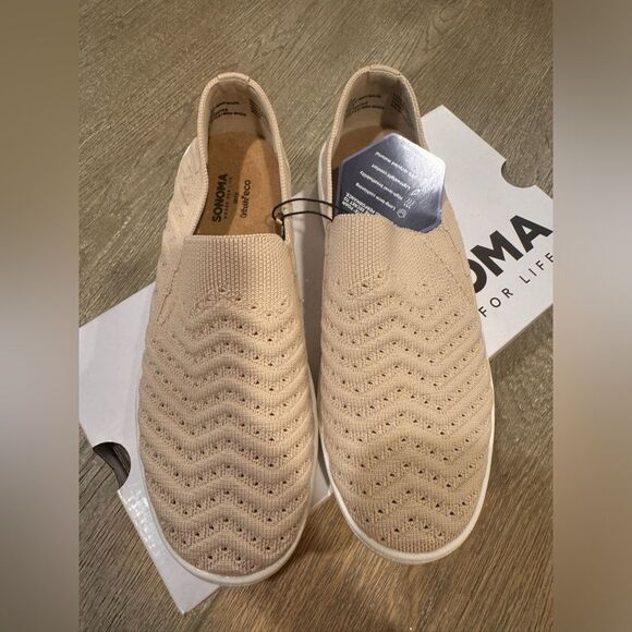 NWT. Ortholite comfort / soma slip ons - Picture 1 of 9